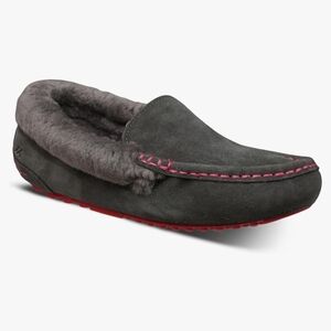 Mykos Suede Slip-On Moccasins - Aussie Color: Charcoal/Hot Pink